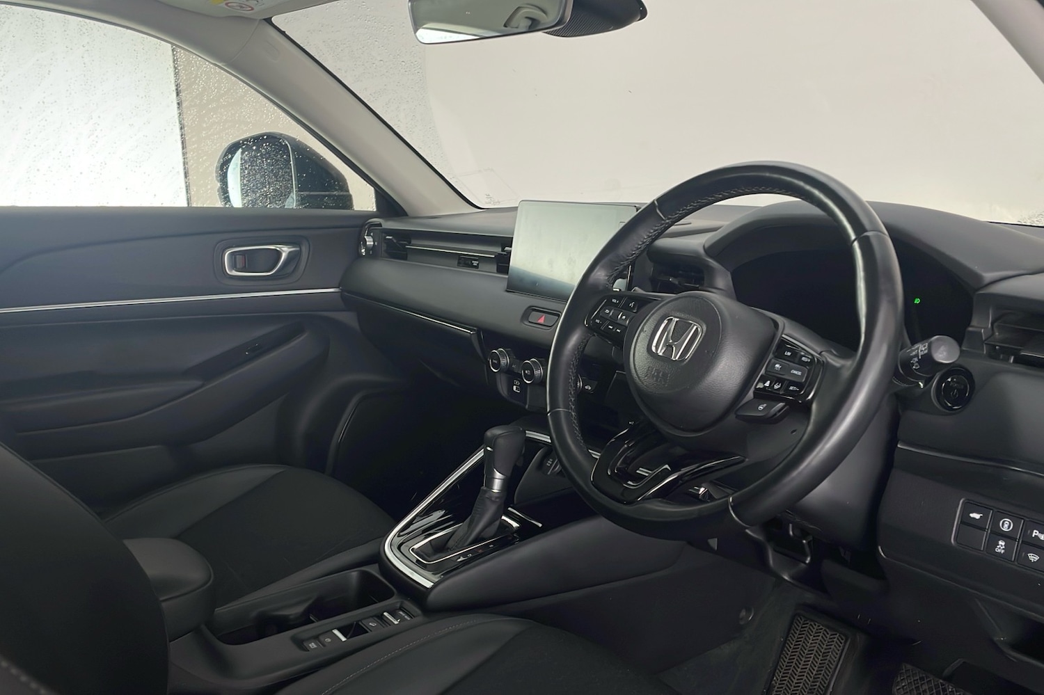 Used Honda HR-V 2023 for sale - 76643209: Photo 10