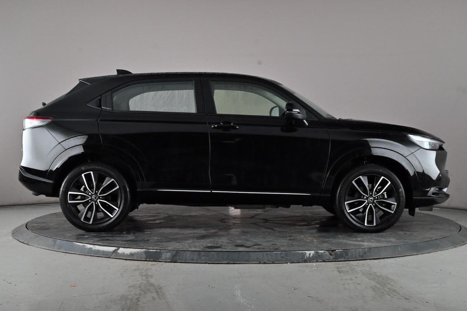 Used Honda HR-V 2023 for sale - 76643209: Photo 3