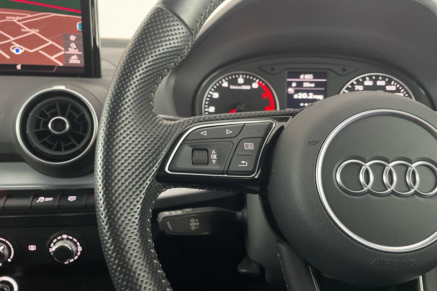 Used Audi Q2 2019 for sale - 76667962: Photo 15
