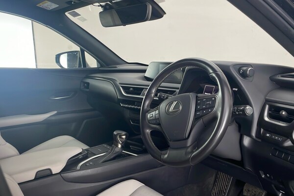 Used Lexus UX 2022 for sale - 76186199: Photo 10