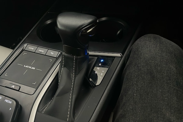 Used Lexus UX 2022 for sale - 76186199: Photo 11