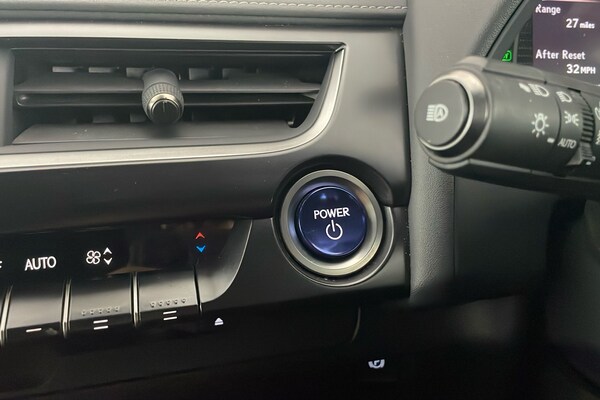 Used Lexus UX 2022 for sale - 76186199: Photo 18