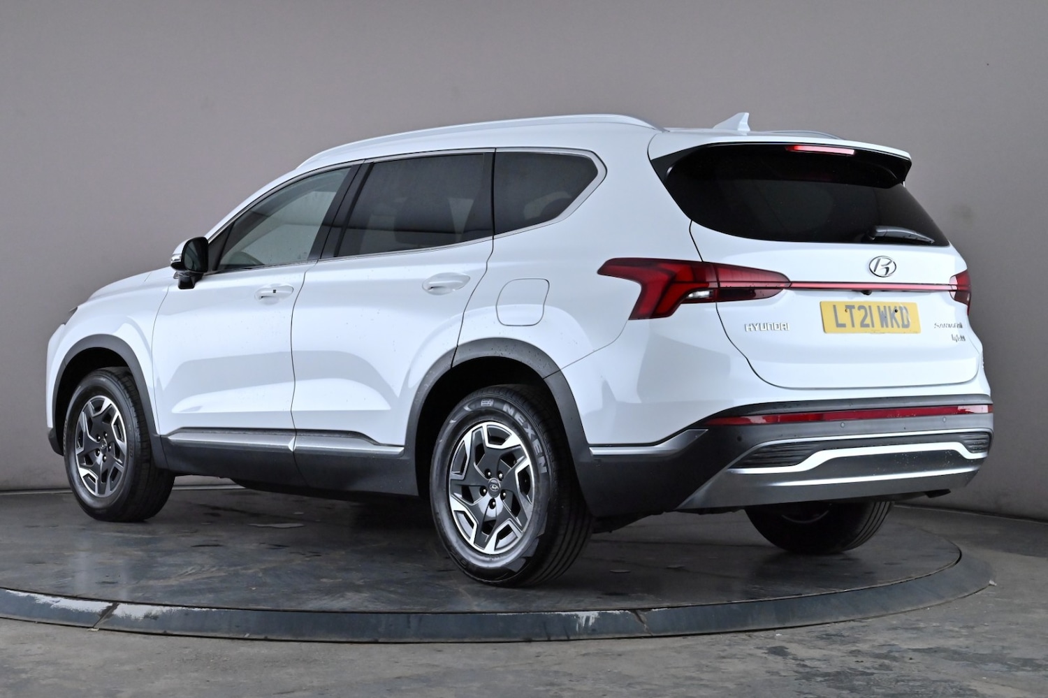 Used Hyundai Santa Fe 2021 for sale - 76163921: Photo 4