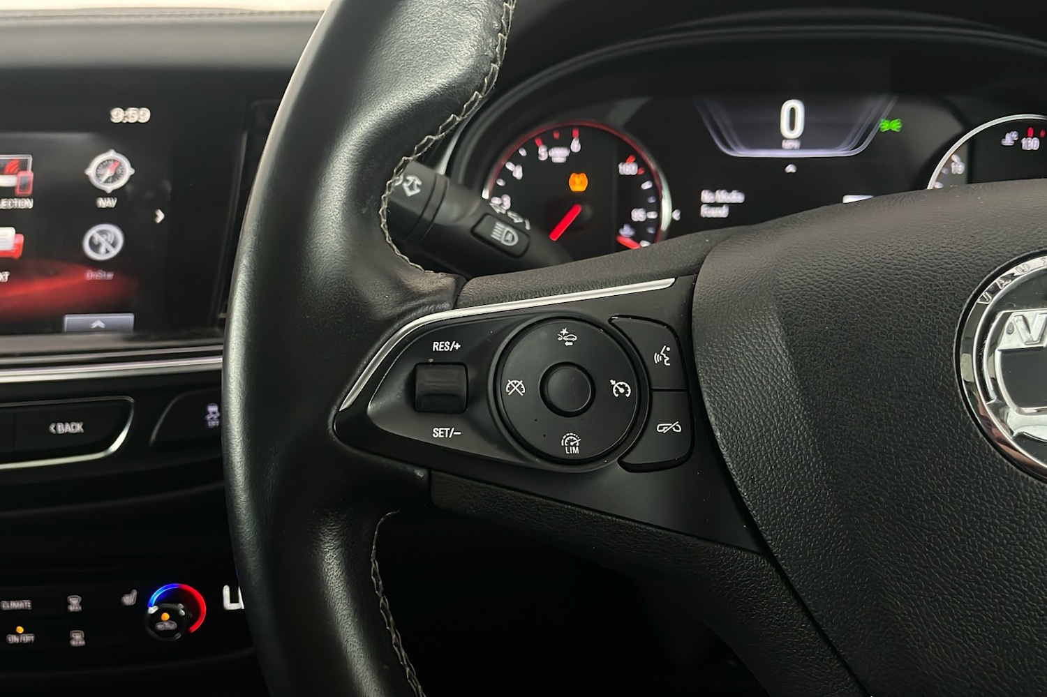Used Vauxhall Insignia 2017 for sale - 76069894: Photo 15
