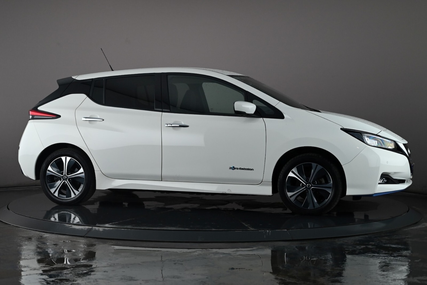 Used Nissan Leaf 2020 for sale - 76730377: Photo 3
