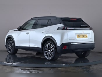 Used Peugeot E-2008 2022 for sale - 75936401: Photo