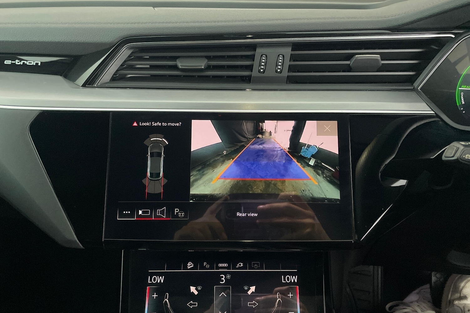 Used Audi e-tron 2021 for sale - 76667992: Photo 24