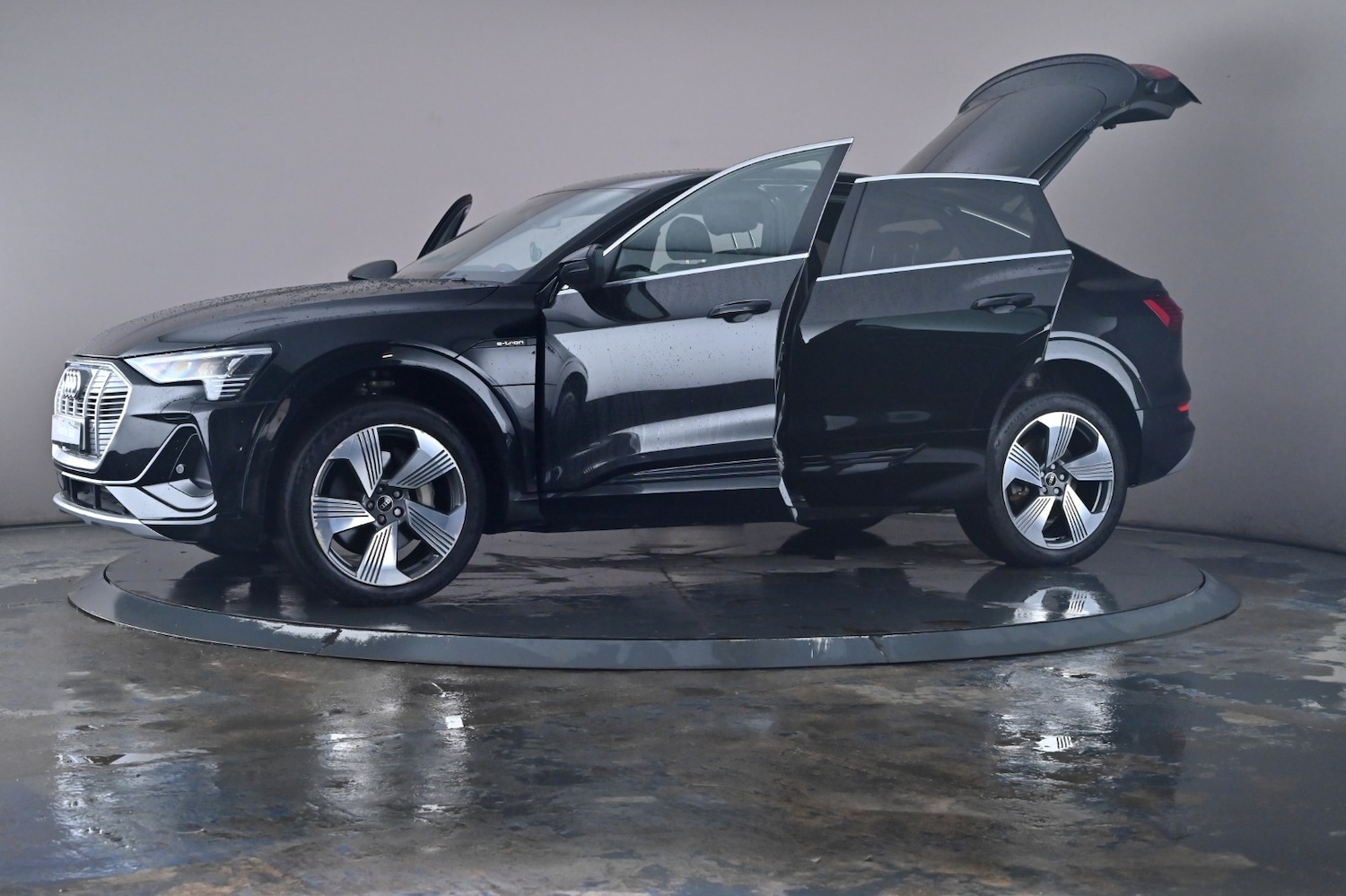 Used Audi e-tron 2021 for sale - 76667992: Photo 49