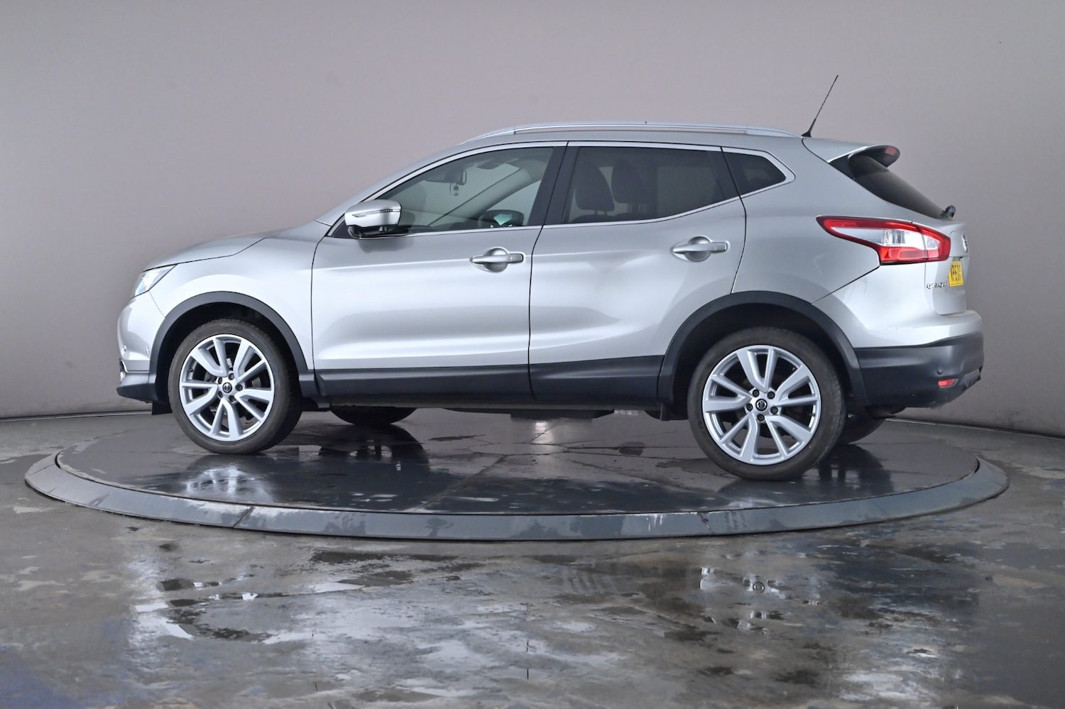 Used Nissan Qashqai 2015 for sale - 76744623: Photo 17