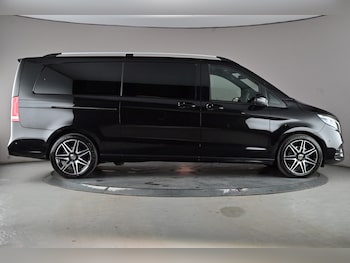 Used Mercedes-Benz V-Class 2023 for sale - 77815271: Photo