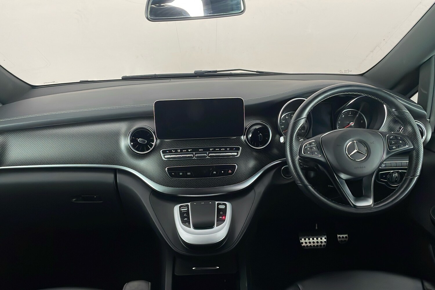 Used Mercedes-Benz V-Class 2023 for sale - 77815271: Photo 9