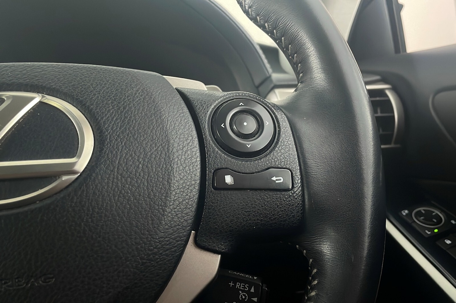 Used Lexus IS 2013 for sale - 76754264: Photo 16