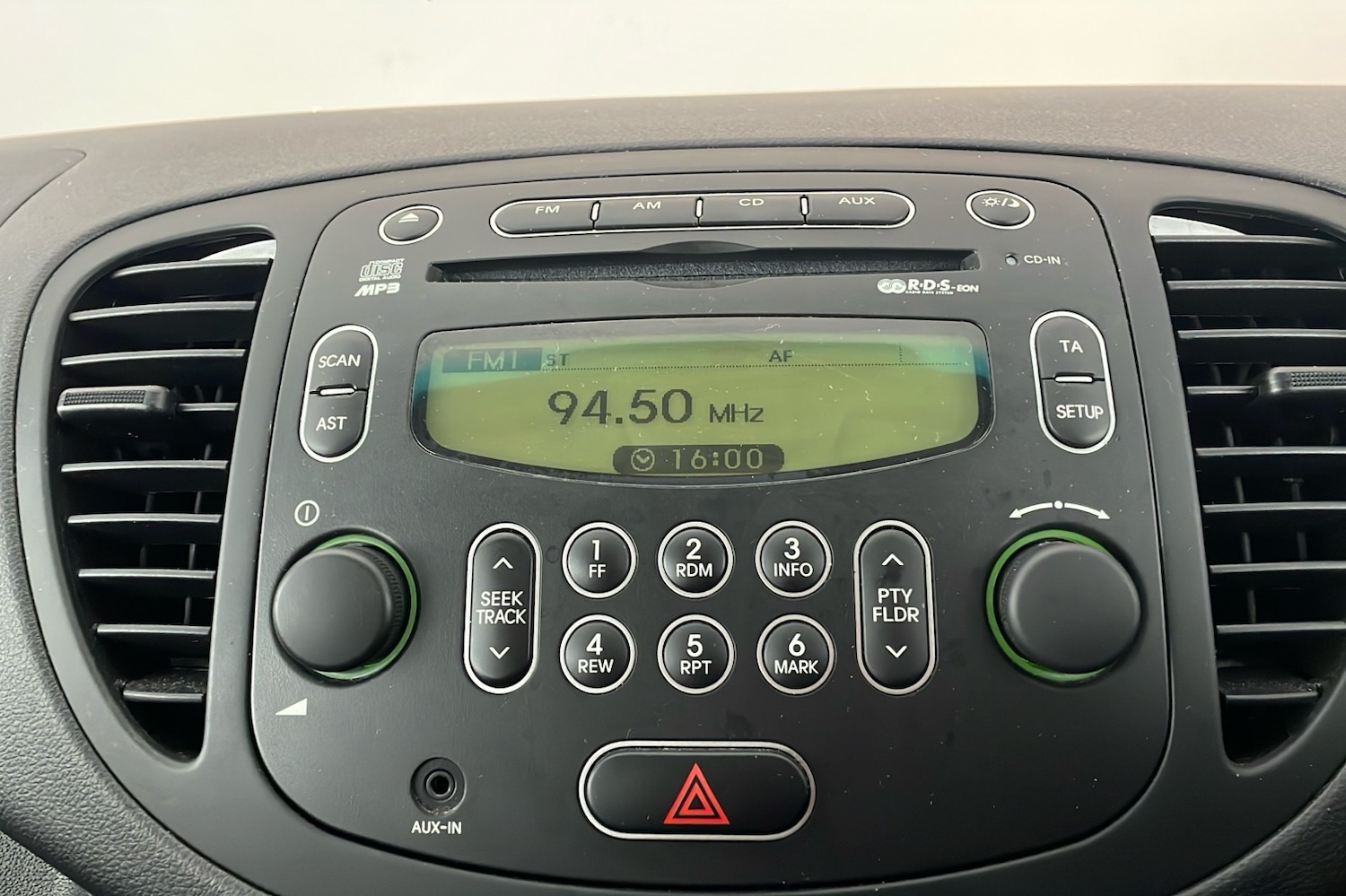 Used Hyundai i10 2010 for sale - 77311270: Photo 17