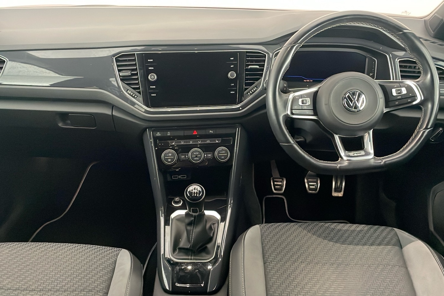 Used Volkswagen T-Roc 2019 for sale - 76892960: Photo 8