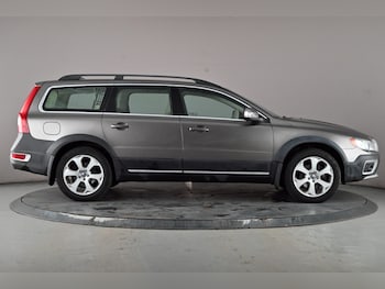 Used Volvo XC70 2010 for sale - 76705387: Photo