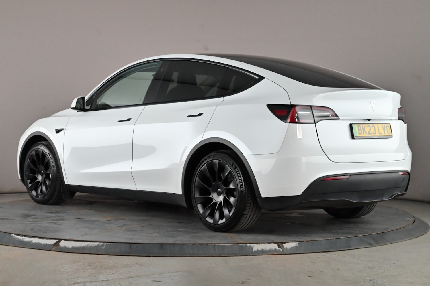Used Tesla Model Y 2023 for sale - 78004243: Photo 4