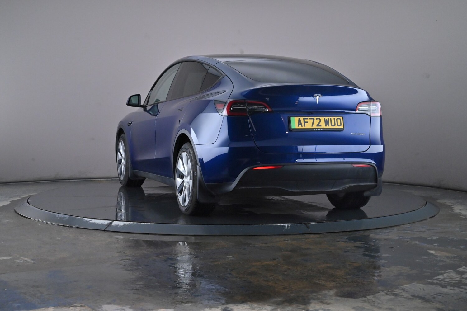 Vehicle 22