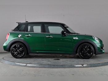 Used MINI Hatch 2019 for sale - 78920335: Photo