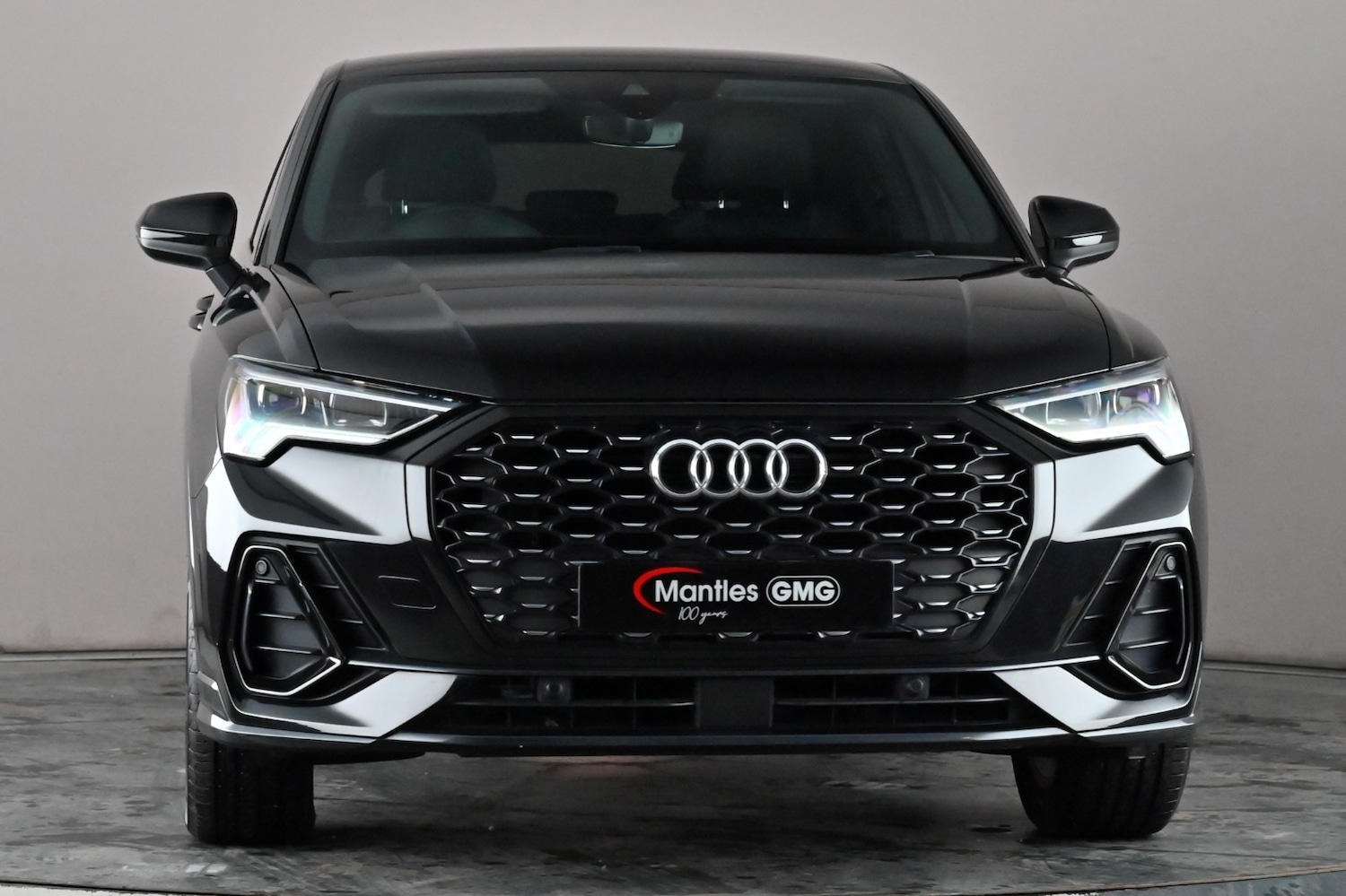 Used Audi Q3 2020 for sale - 77065565: Photo 2