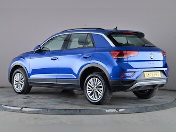 Used Volkswagen T-Roc 2023 for sale - 77609706: Photo