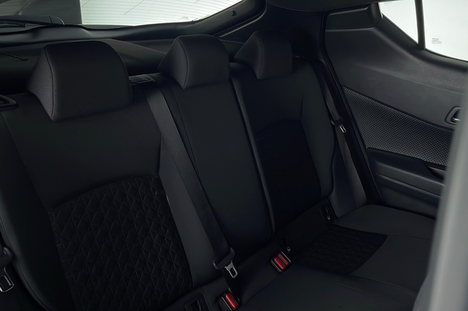 Used Toyota C-HR 2020 for sale - 76716525: Photo 11