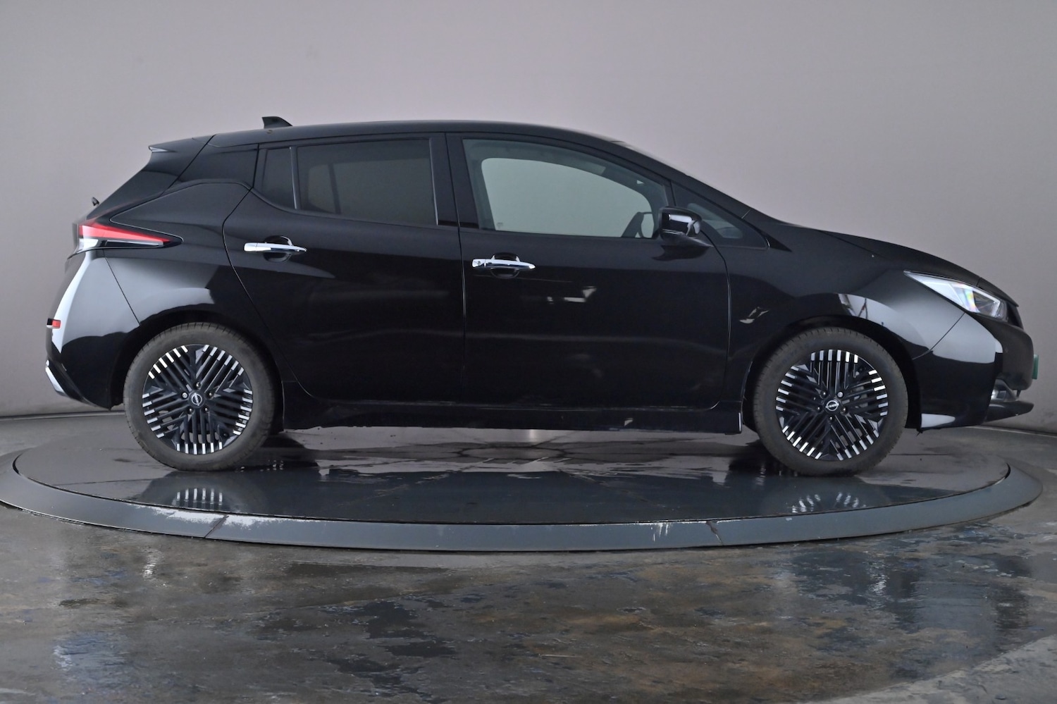 Used Nissan Leaf 2023 for sale - 76716434: Photo 33