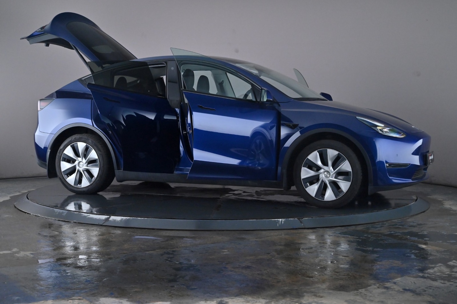 Used Tesla Model Y 2022 for sale - 76635143: Photo 71