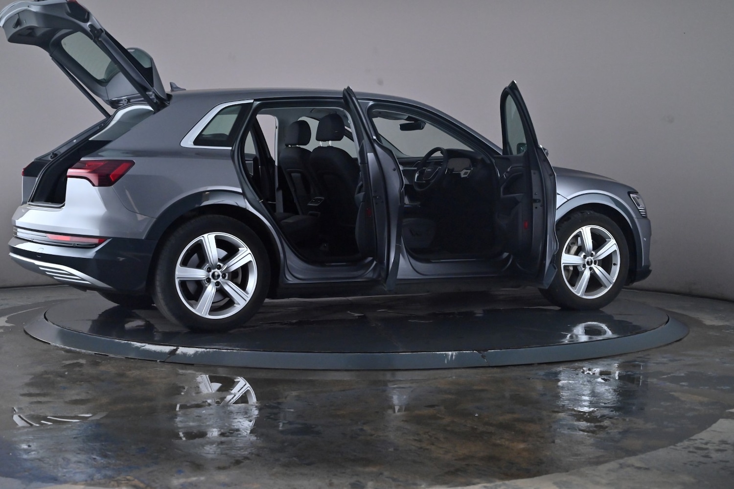 Used Audi e-tron 2022 for sale - 76744680: Photo 66