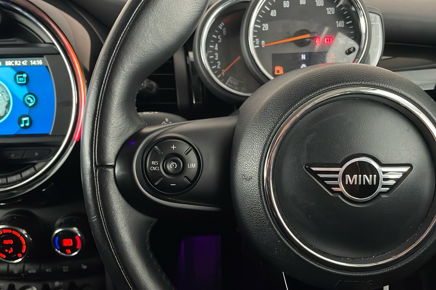 Used MINI Hatch 2018 for sale - 77781336: Photo 13