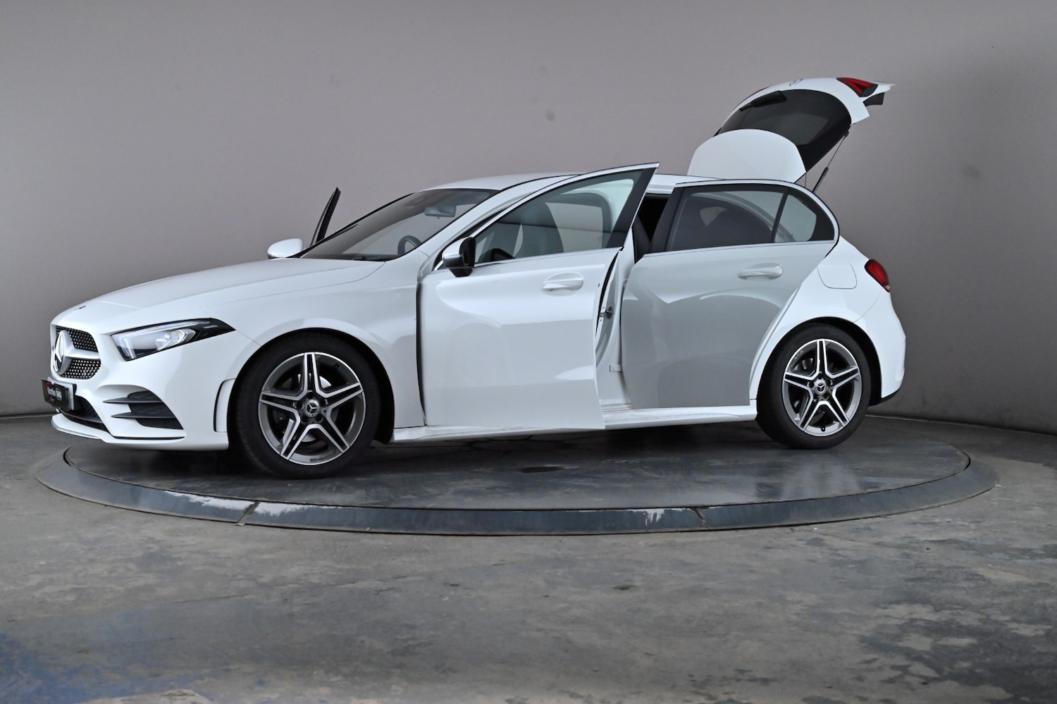 Used Mercedes-Benz A-Class 2019 for sale - 76672383: Photo 59