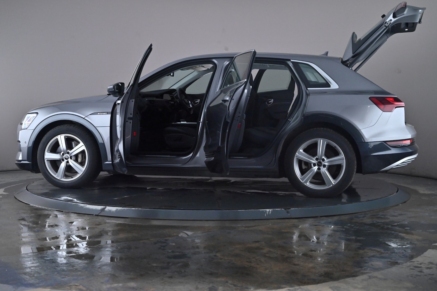 Used Audi e-tron 2022 for sale - 76716534: Photo 52