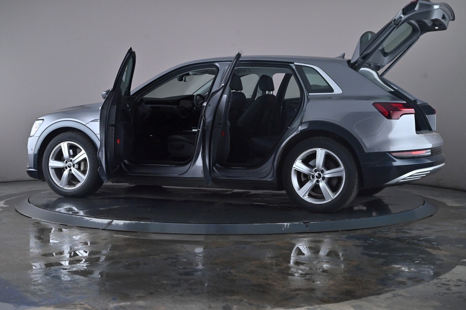 Used Audi e-tron 2022 for sale - 76716534: Photo 53