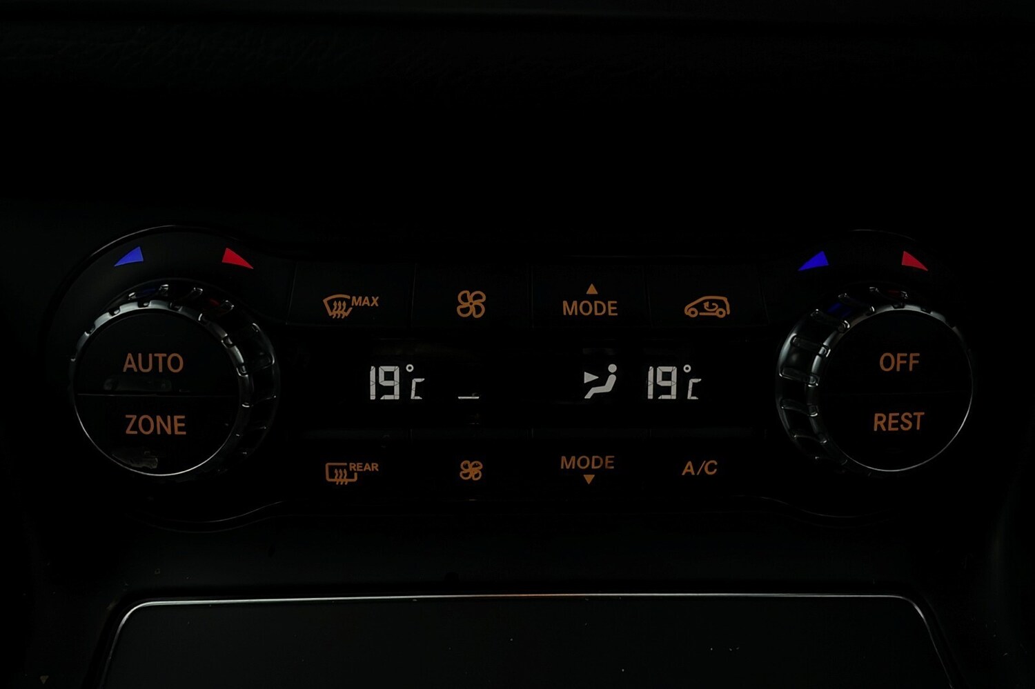 Used Mercedes-Benz CLA 2016 for sale - 76716448: Photo 27