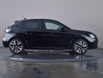 Used Peugeot 208 2021 for sale - 76716456: Photo