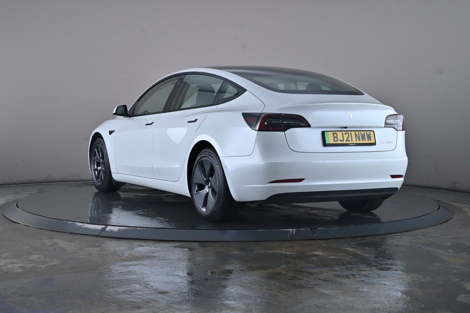 Vehicle 21