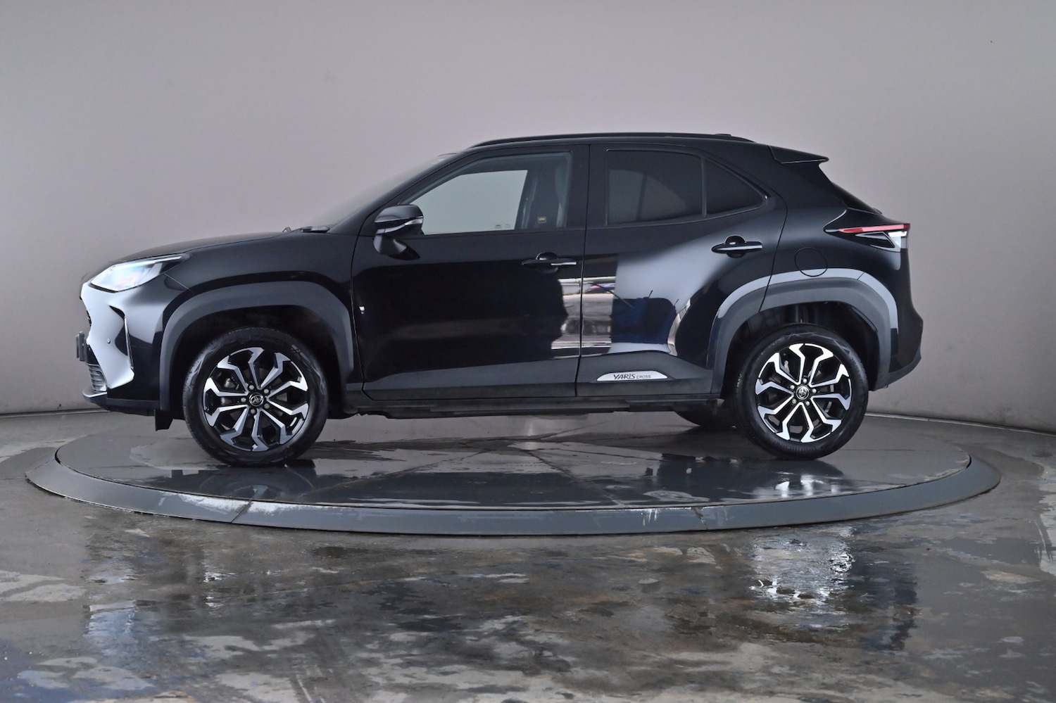 Used Toyota Yaris Cross 2023 for sale - 76672377: Photo 31