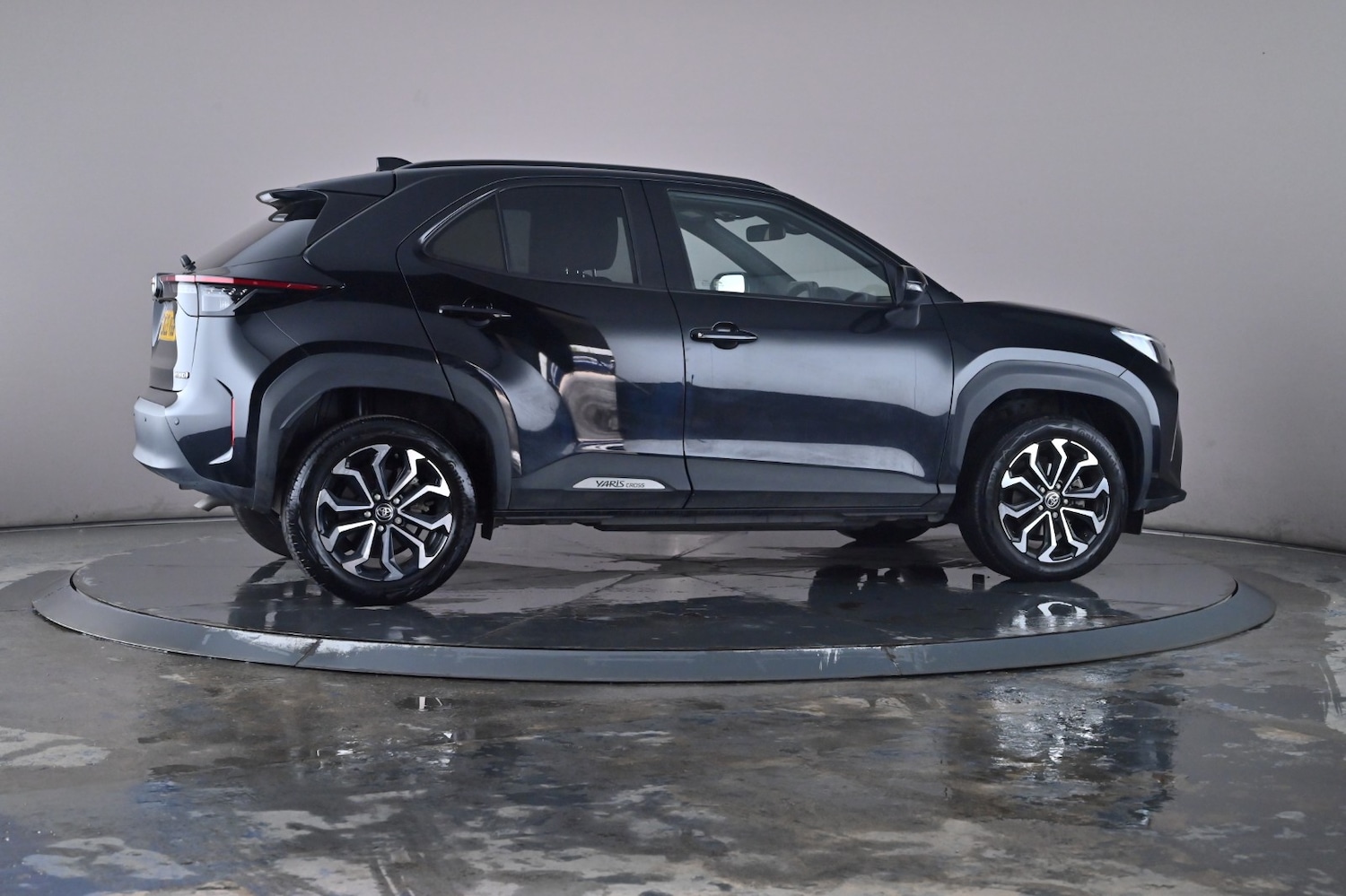 Used Toyota Yaris Cross 2023 for sale - 76672377: Photo 48