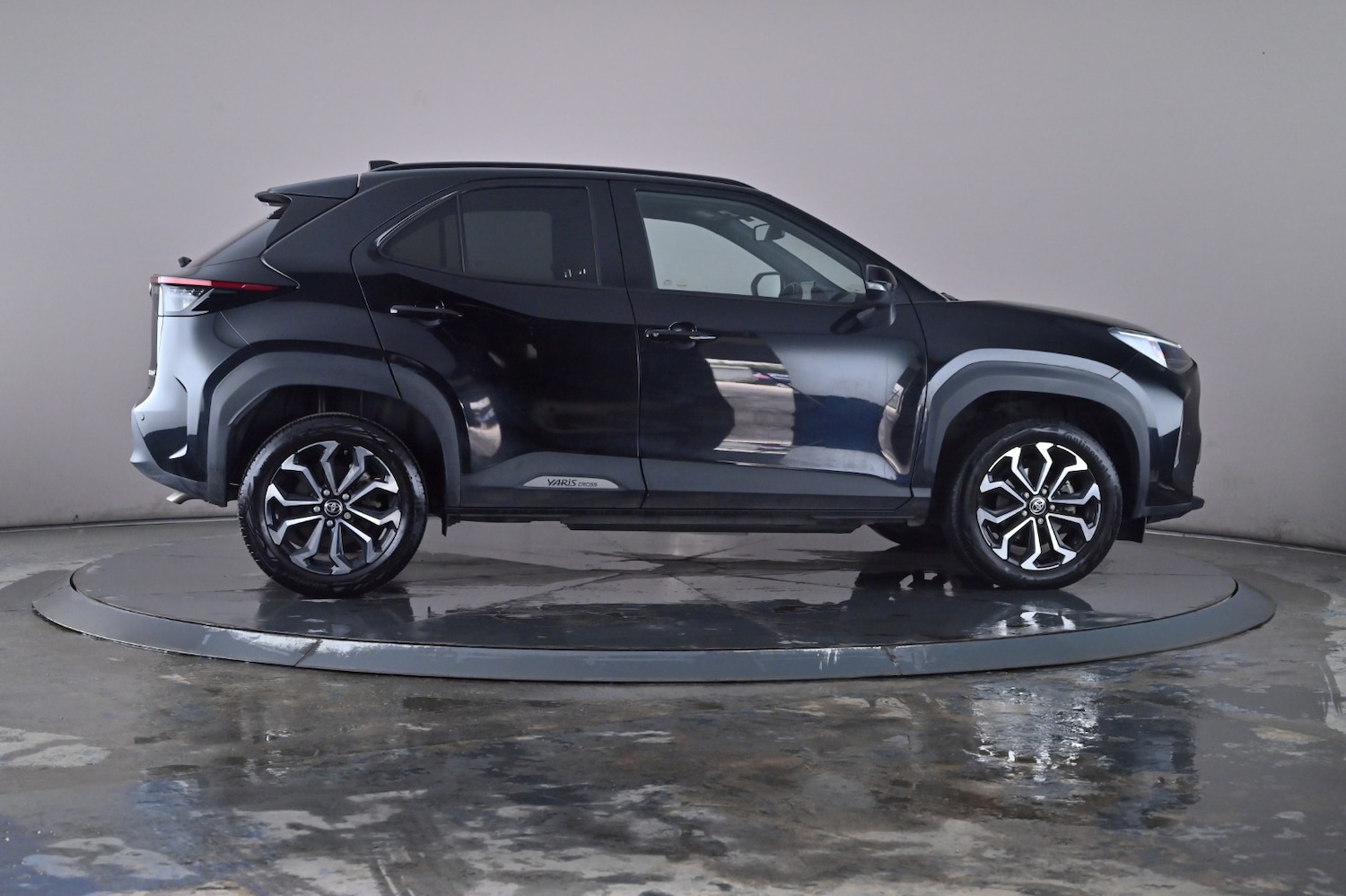 Used Toyota Yaris Cross 2023 for sale - 76672377: Photo 49