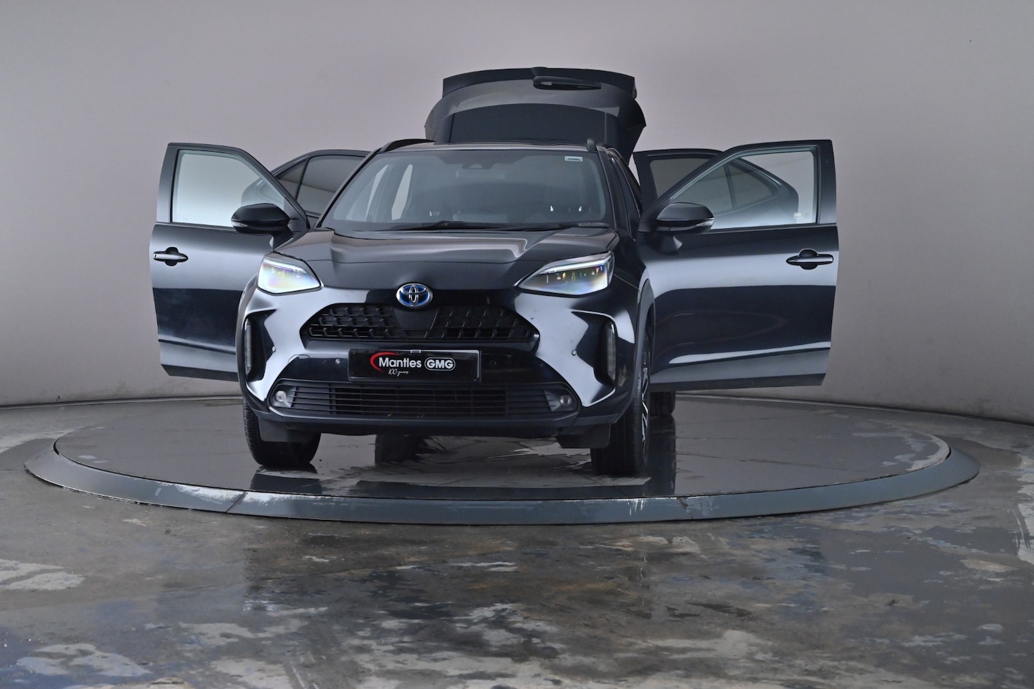 Used Toyota Yaris Cross 2023 for sale - 76672377: Photo 60