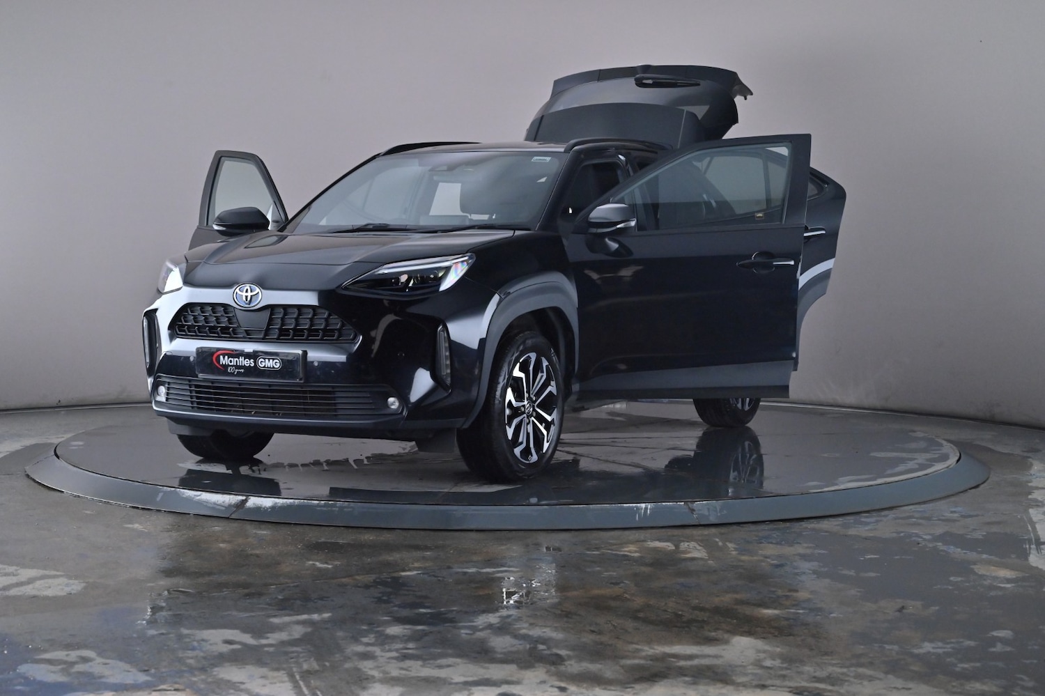 Used Toyota Yaris Cross 2023 for sale - 76672377: Photo 62