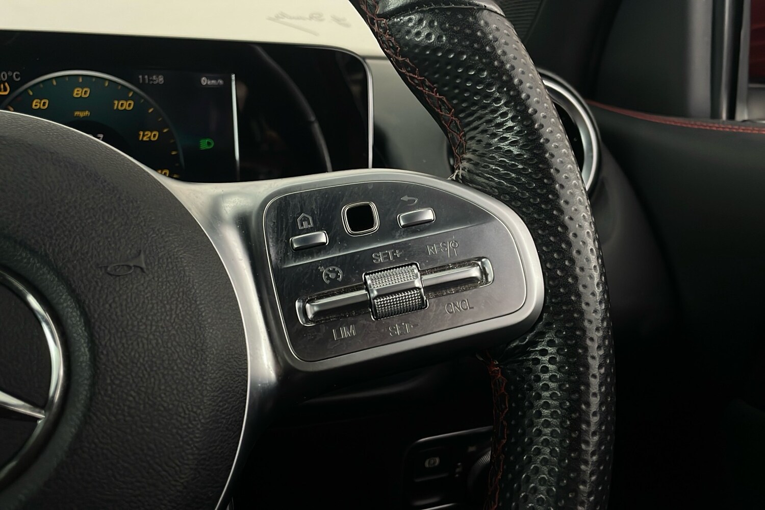 Used Mercedes-Benz GLB 2021 for sale - 76769091: Photo 15