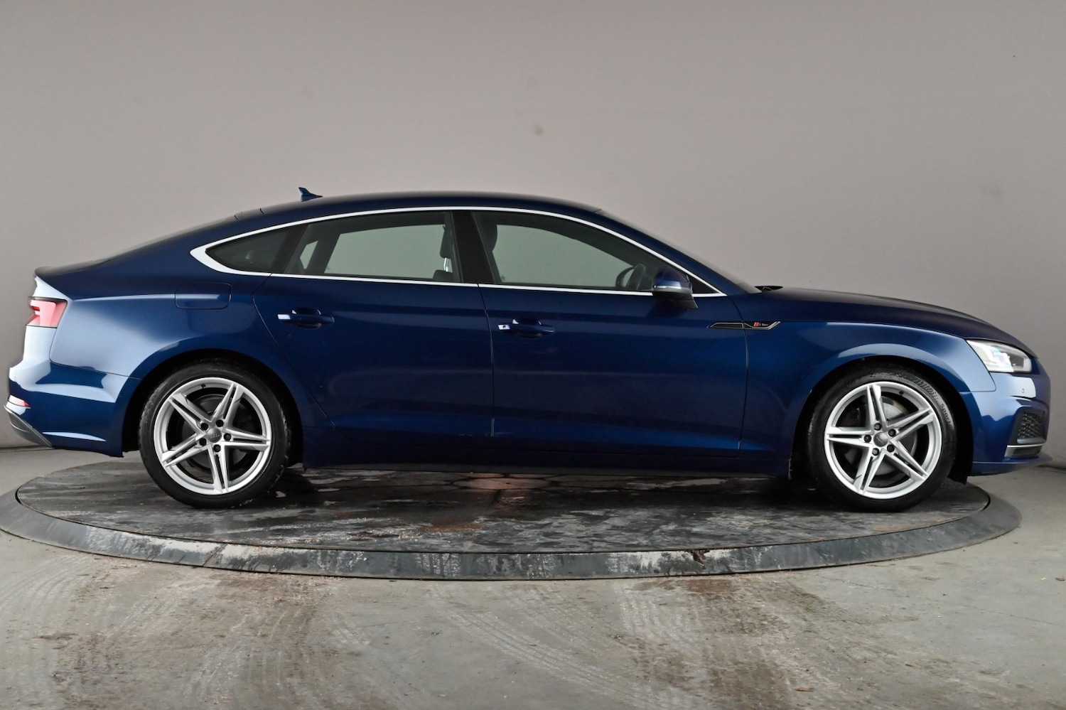 Used Audi A5 2018 for sale - 77020531: Photo 3