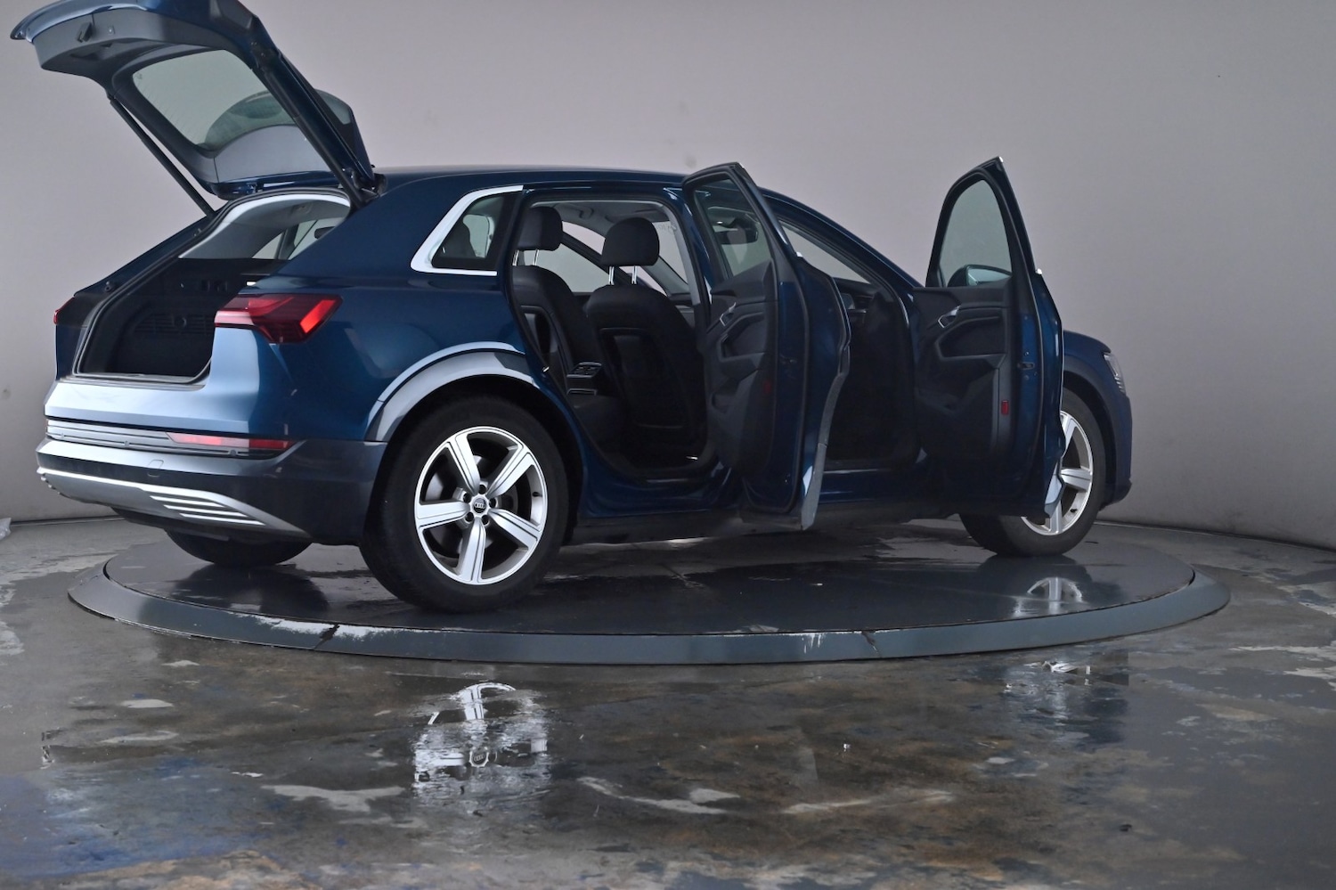 Used Audi e-tron 2021 for sale - 76667951: Photo 66