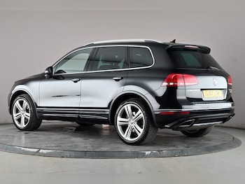 Used Volkswagen Touareg 2017 for sale - 76665985: Photo