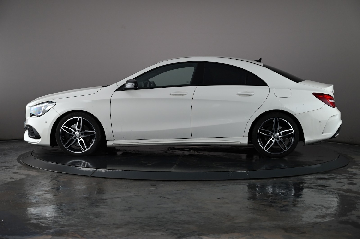 Used Mercedes-Benz CLA 2016 for sale - 76667904: Photo 30
