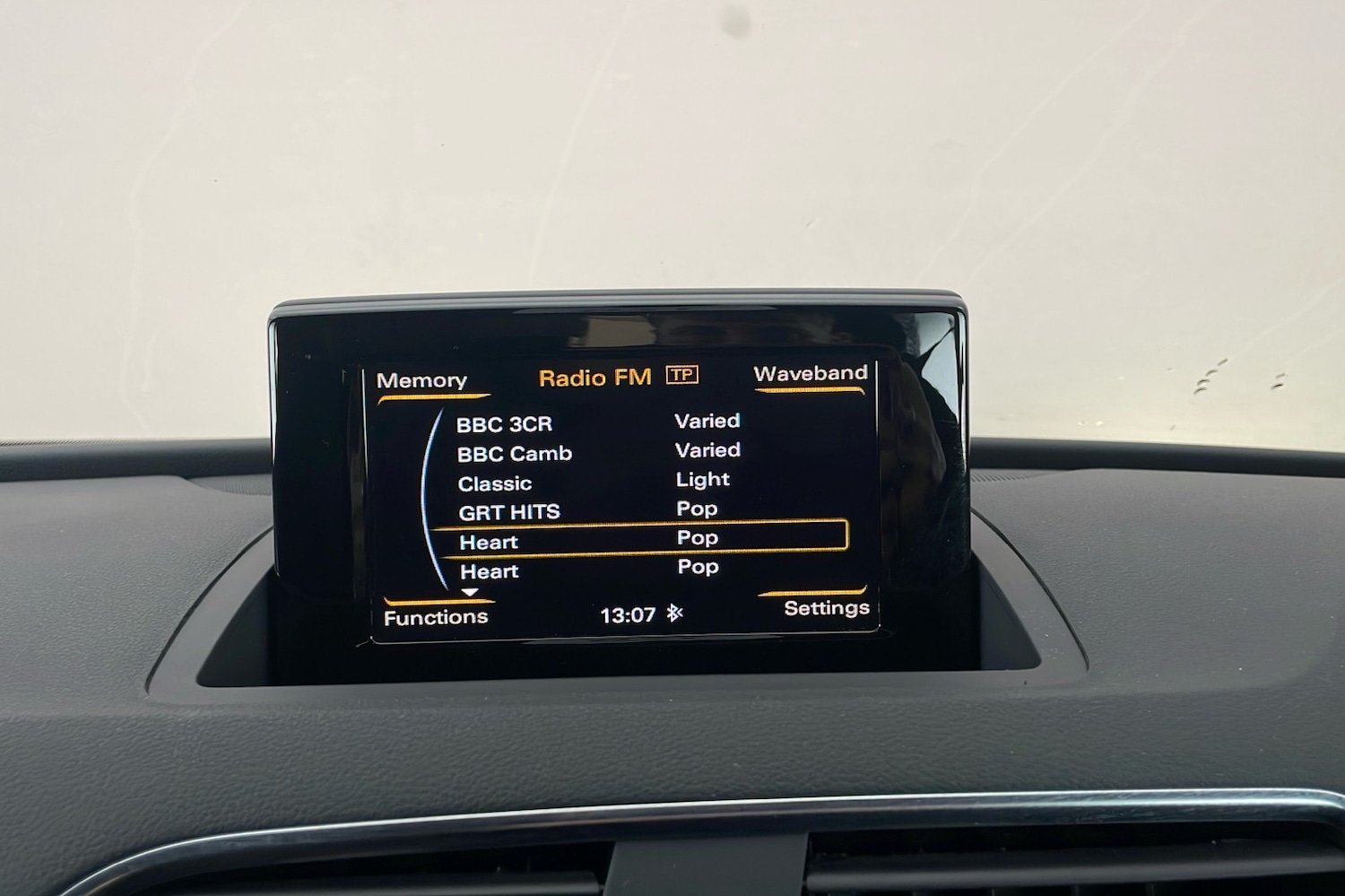 Used Audi Q3 2016 for sale - 76979039: Photo 17