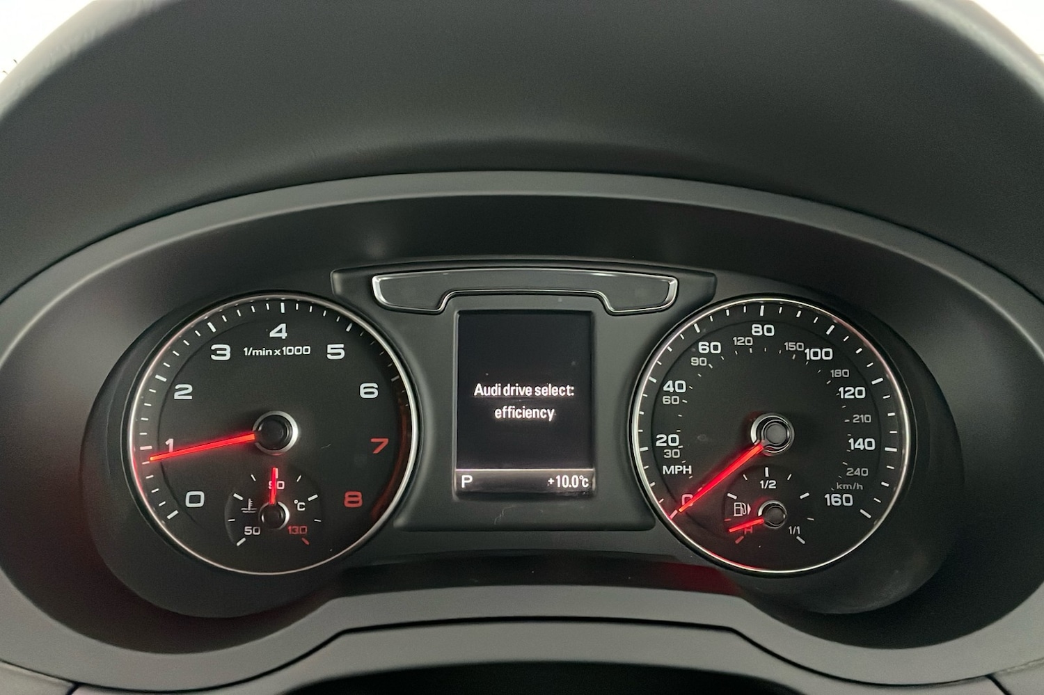 Used Audi Q3 2016 for sale - 76979039: Photo 19