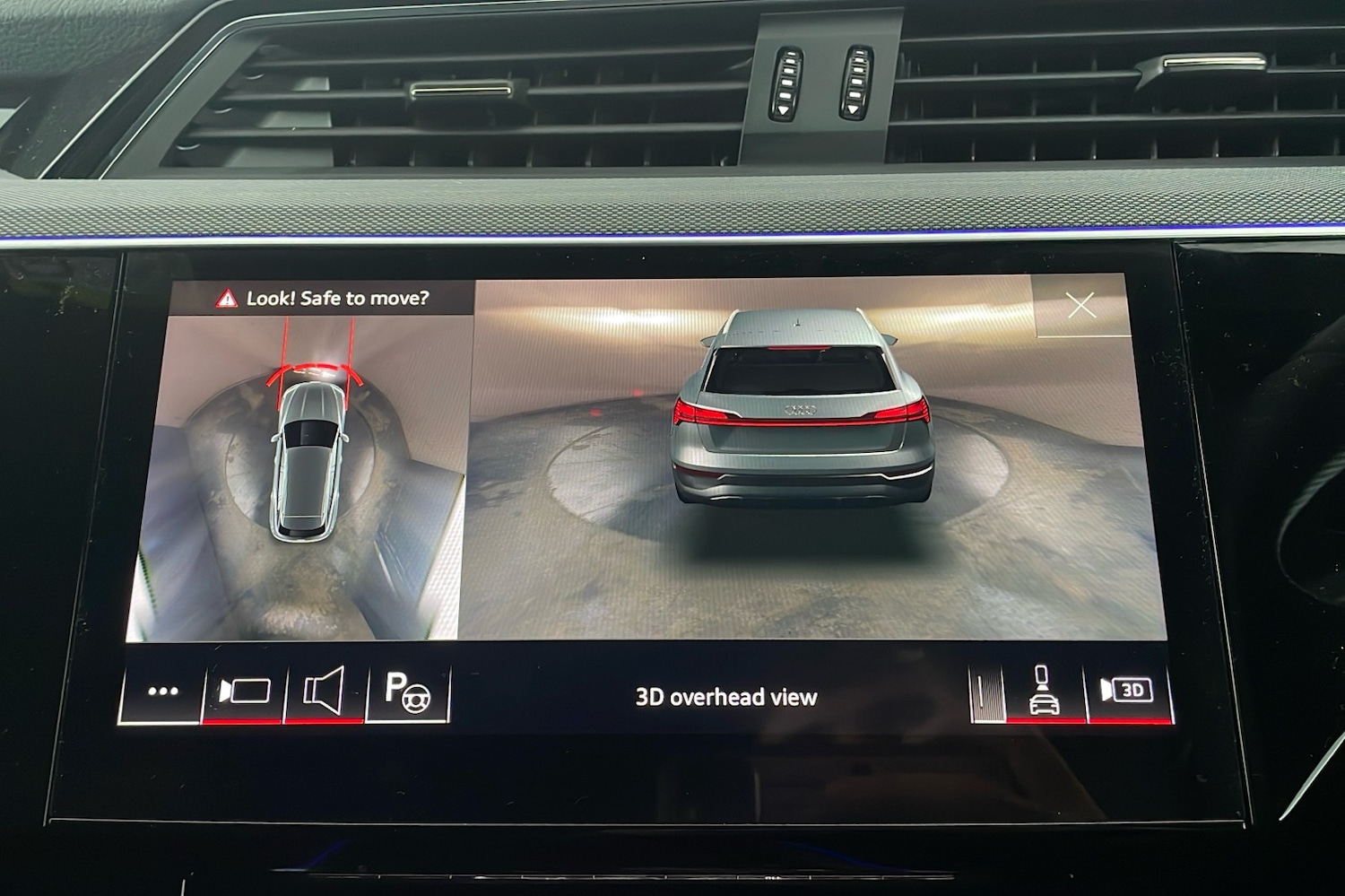 Used Audi Q8 e-tron 2023 for sale - 76305061: Photo 21