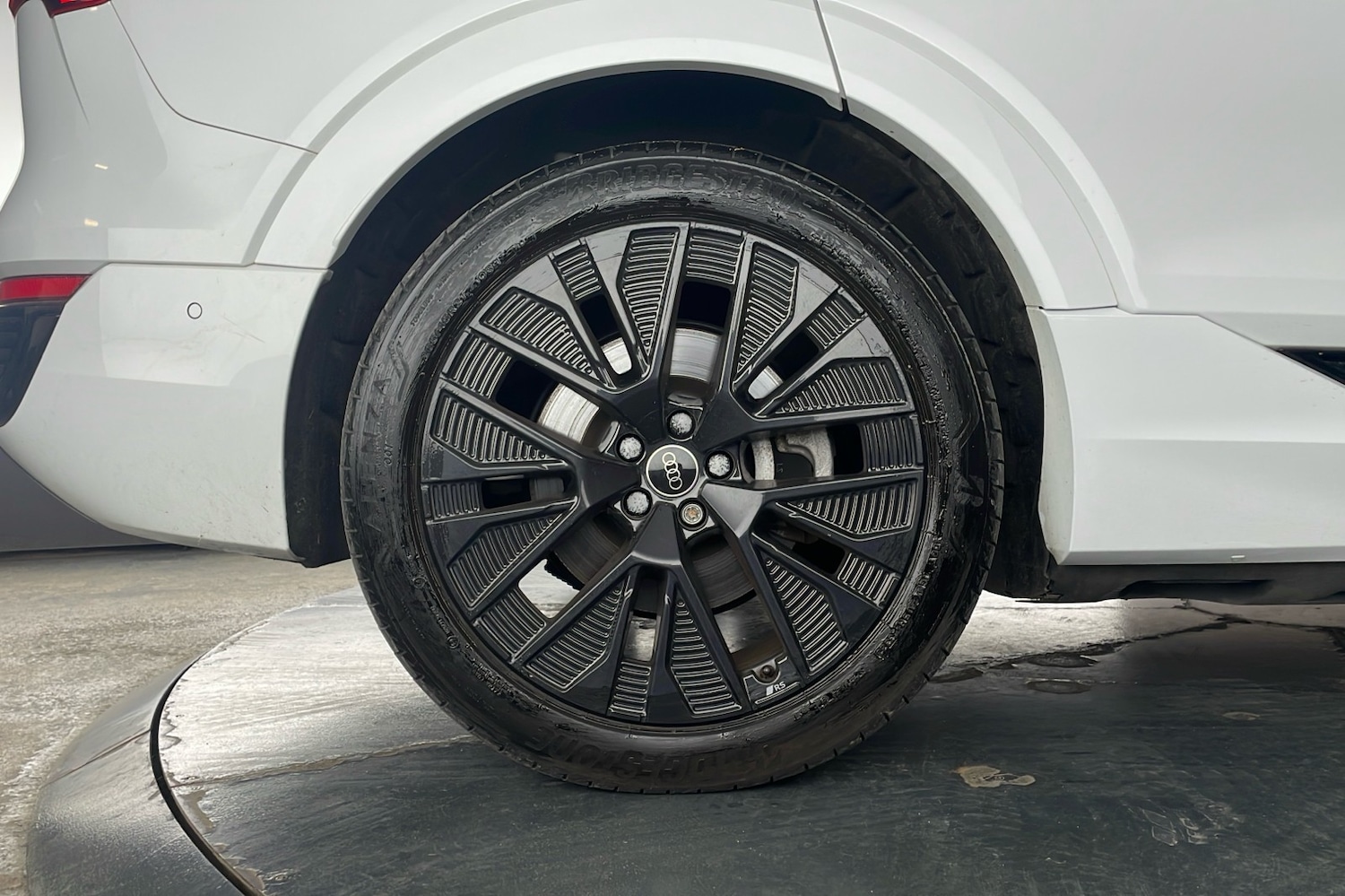 Used Audi Q8 e-tron 2023 for sale - 76305061: Photo 7