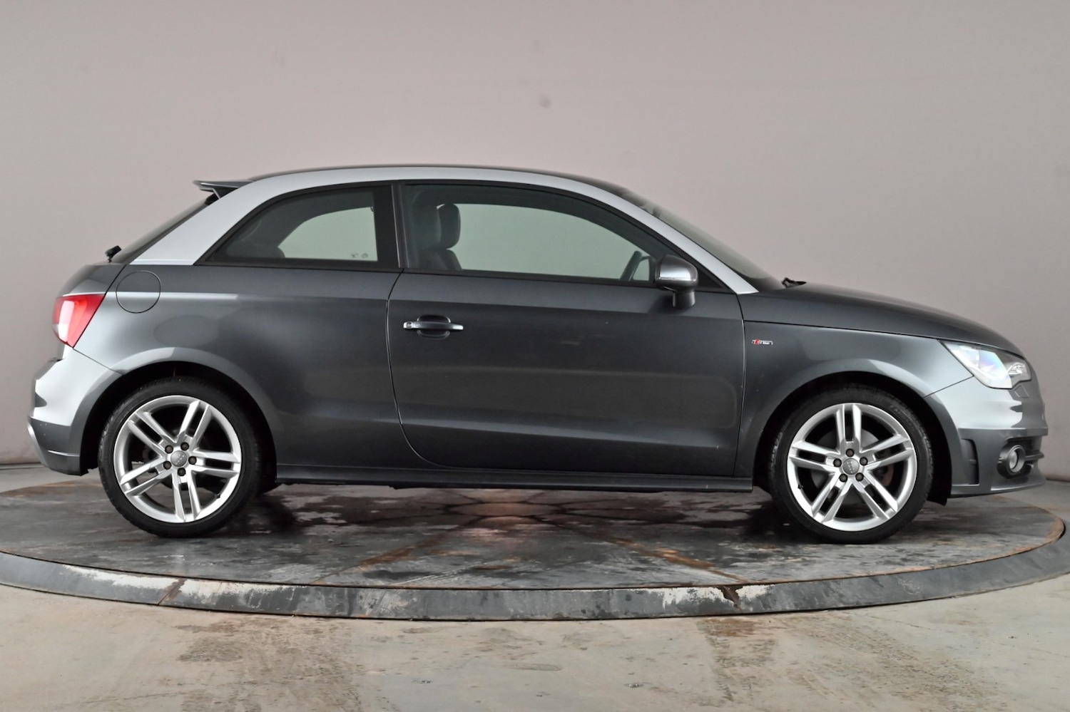 Used Audi A1 2014 for sale - 77288974: Photo 3